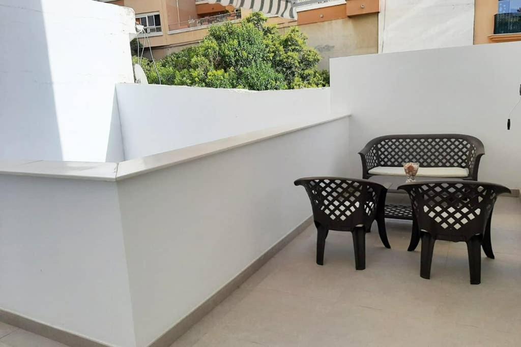 New Apartment In The Center-Terrace & Free Parking Малага Екстер'єр фото